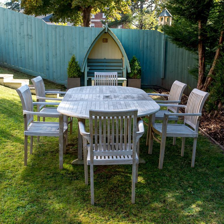 Charades Guest House Херфорд Екстериор снимка